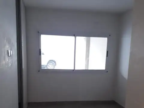 DEPARTAMENTO 2 AMBIENTES EN PB VILLA LUZURIAGA