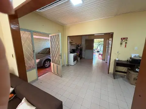 VENTA | CASA CON AMPLIO TERRENO Y GRAN POTENCIAL DE DESARROLLO – POSADAS