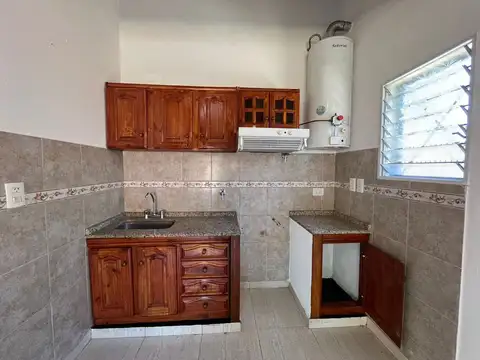 Casa - Alquiler - Argentina, Ezeiza - SAN JUAN 344