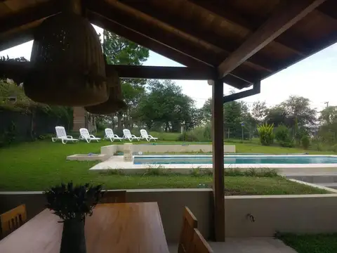 Casa 3 ambientes con 2 baños