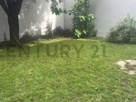 Navarro 3200, Piso 0