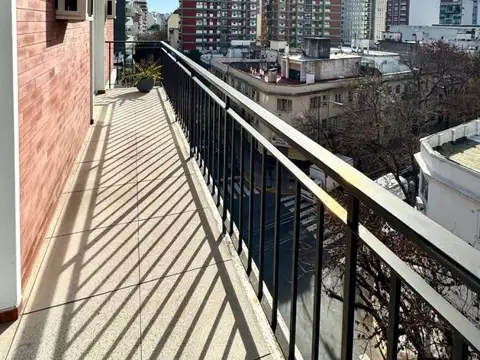Aranguren 600 6° Caballito 5amb coch balc u$ 295.000