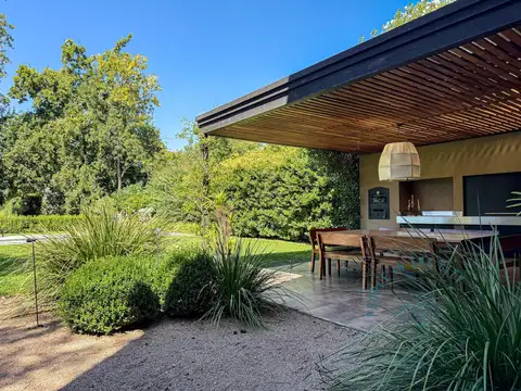 Casa, 4 dormitorios en Pilar - Ayres de Pilar, oportunidad, con parrilla