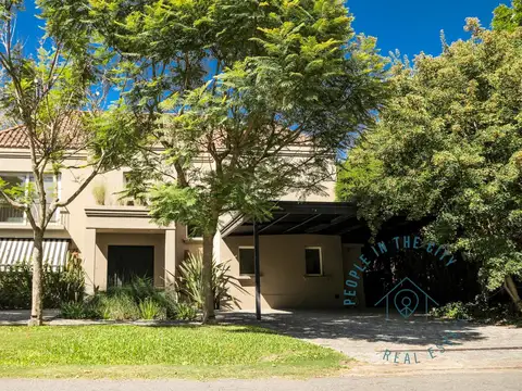 Casa en Alquiler de 4 dormitorios