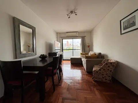 Alquiler Dos ambientes balcón corrido Cochera fija cubierta