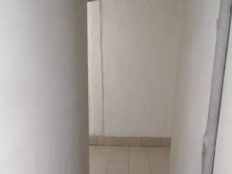 Depto Tipo Casa en Alquiler en Campana, $ 400.000