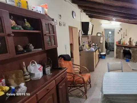 Casa 4 ambientes con 1 baño