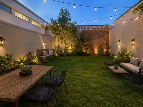 VENTA PH 4 AMB A REFACCIONAR CON PATIO Y TERRAZA