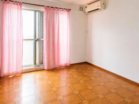 DUPLEX DE 2 DORMITORIOS CON COCHERA EN VENTA