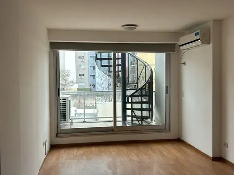 Alquiler Monoambiente terraza propia parrilla SUM