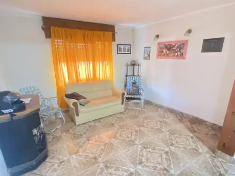 Casa en Venta en San Nicolas De Los Arroyos, USD 72.000