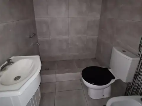 Departamento en Alquiler en Guernica, $ 360.000