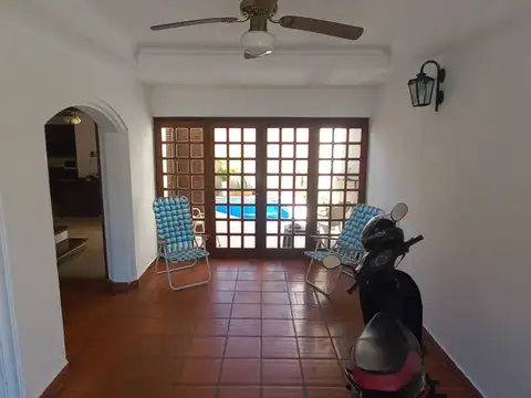 Departamento 6 ambientes con 3 baños