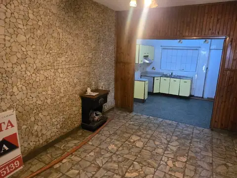 Casa en Alquiler en Jose León Suarez