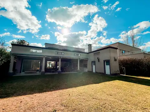 Casa en Venta de 5 dormitorios