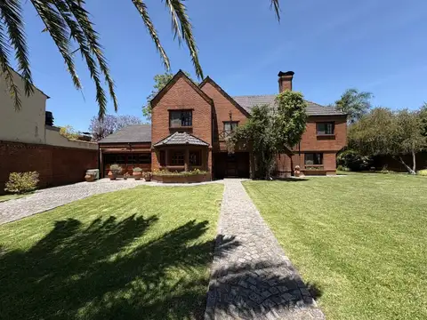 Casa en venta en ubicada en Muñiz