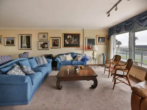 Departamento en Venta con 2 cocheras