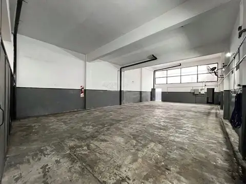 Galpón en venta en Martínez
