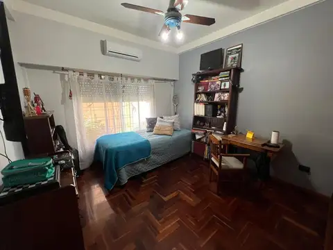 PH de 4 ambientes en venta, Lanus