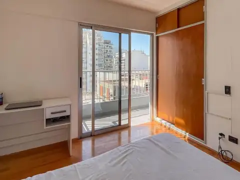 VENTA - SEMI PISO - 3 AMBIENTES - CABA - BARRACAS - EXCELENTE UBICACION - COCHERA - BAULERA