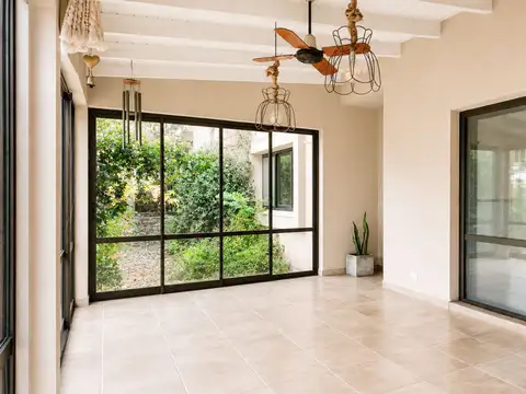 ALQUILER CASA SAN LORENZO CHICO PILETA CLIMATIZADA