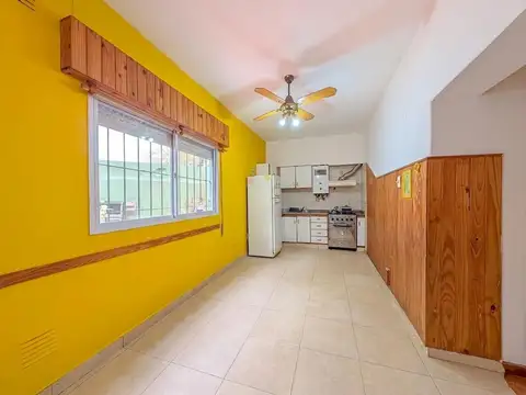 Casa 3 ambientes con 1 baño