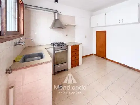 Depto Tipo Casa en Alquiler de 3 ambientes