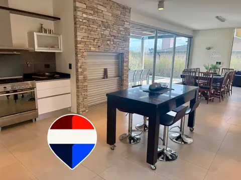 VENTA CASA PREMIUM 4 AMBIENTES LA CONCEPCION LUJAN
