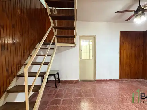 Depto Tipo Casa en Alquiler de 2 dormitorios