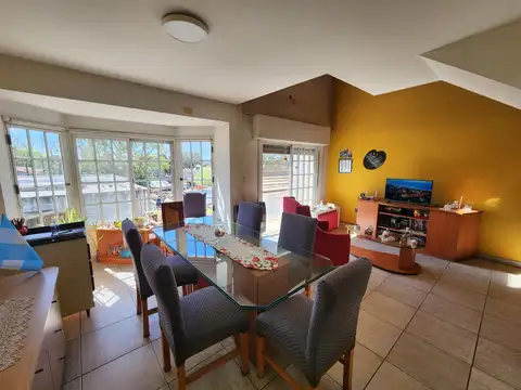Depto Tipo Casa en Venta de 2 dormitorios