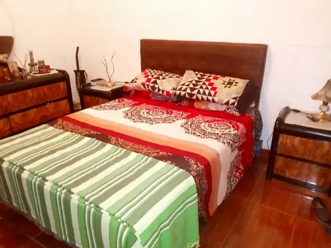 Depto Tipo Casa en Venta 40 años