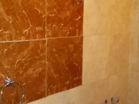 Casa en Venta en Burzaco, USD 64.000