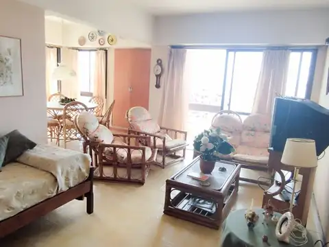 Departamento 4 ambientes con 2 baños