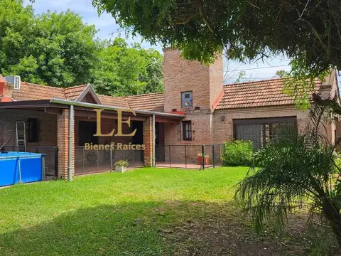 Casa 4 ambientes con 3 baños
