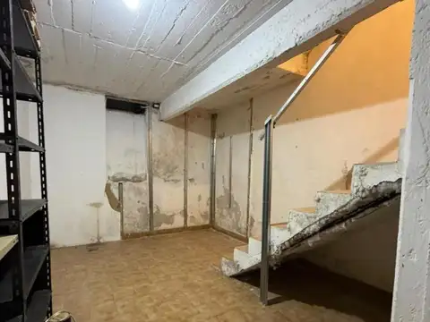 LOCAL DE 50 M2 C/ SÓTANO