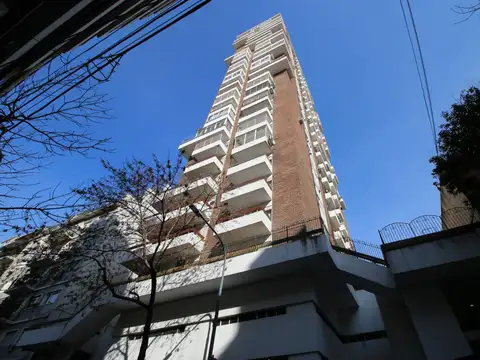 VENTA COCHERA PB BELGRANO CERCA SUBTE SEGURIDAD