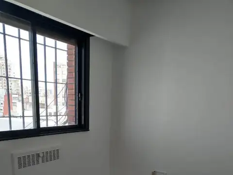 Departamento en Alquiler en Balvanera, $ 830.000