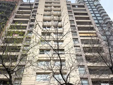 Departamento de 3 amb. en Las Lomitas con Balcón y cochera fija