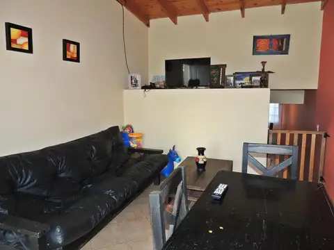 Depto Tipo Casa en Venta de 2 dormitorios