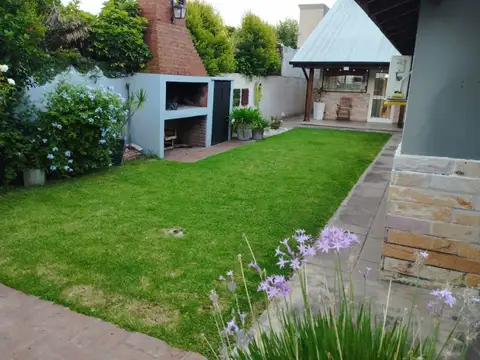 Leandro N. Alem 2100