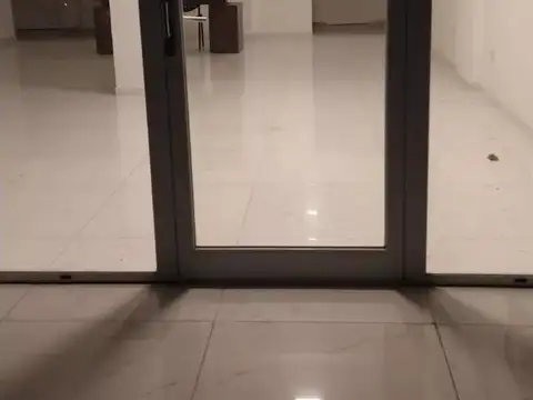 Emilio Mitre e/ Tuyuti y Arribeños