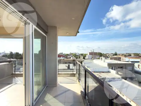 RESERVADO - Departamento de 2 Dormitorios con Amplio Balcón y Cochera