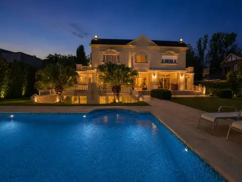 Casa en Venta en Abrilsur, USD 1.500.000
