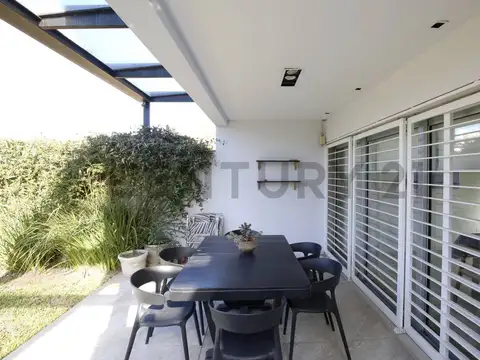 Casa en Venta en City Bell, USD 235.000