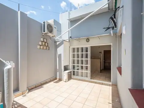 Depto Tipo Casa en Alquiler de 2 dormitorios