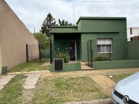 CALLE EN VENTA EN GUEMES AL 700