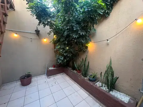 Depto Tipo Casa en Venta de 3 ambientes