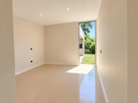 Casa 3 ambientes con 3 baños
