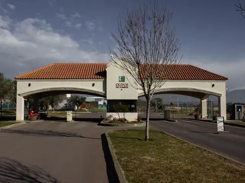 VENTA CASA 3 DORMITORIOS OLIVOS DEL TORREON