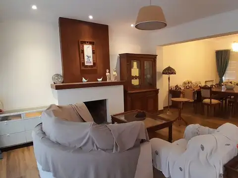 Casa en Venta en Acassuso Vías  /  Libertador, USD 550.000